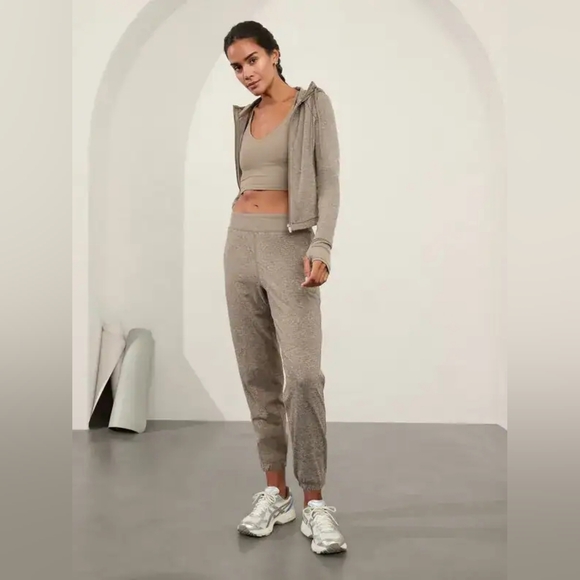 Ribbed Knit Lounge Tank & Jogger Set - Taupe - Picture 4 of 5